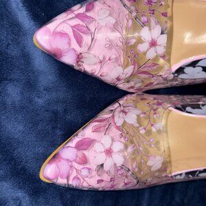 Clear Heels w/Pink flowers sz8.5